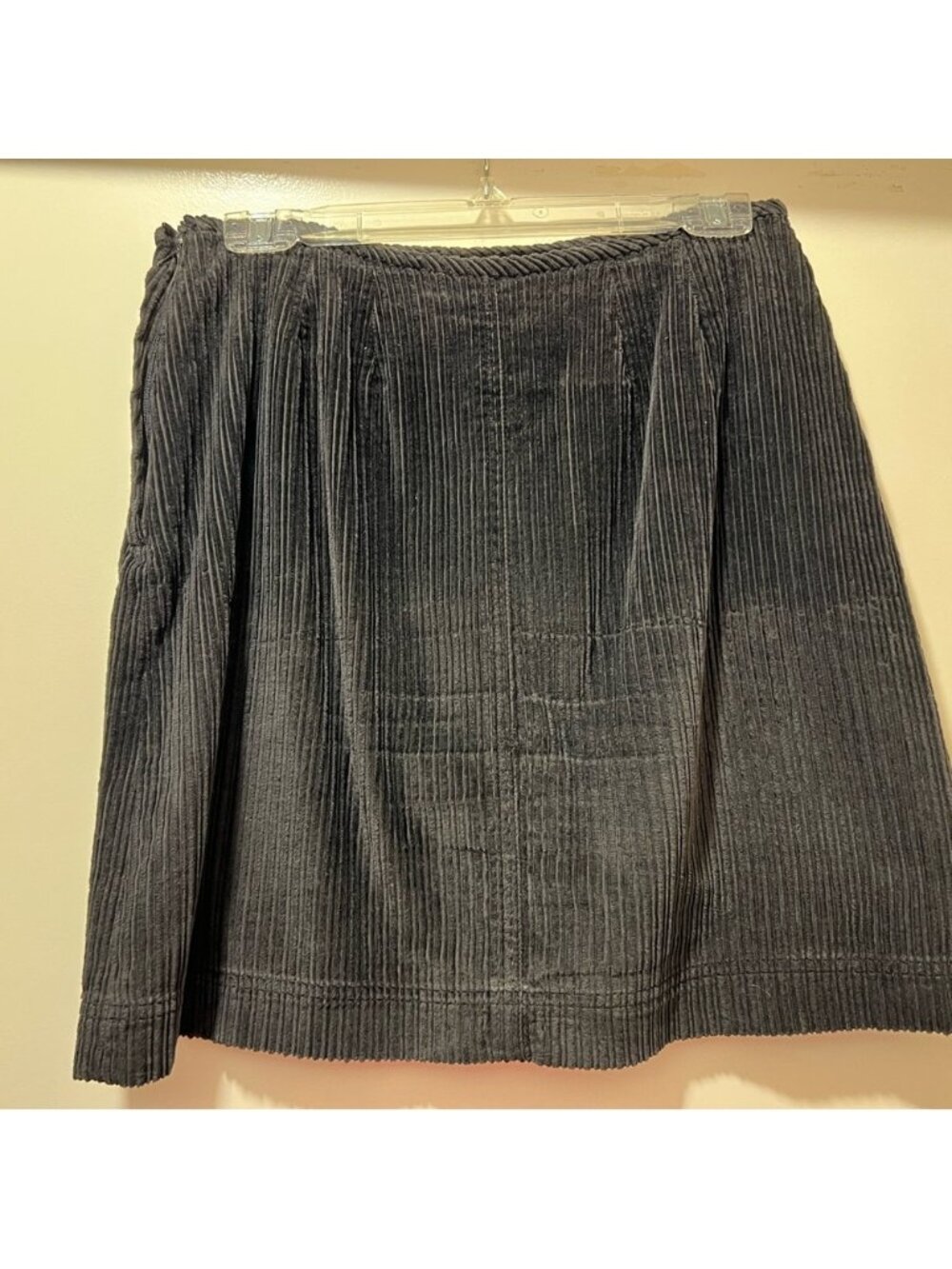 Mini skirt - Picture 4 of 6